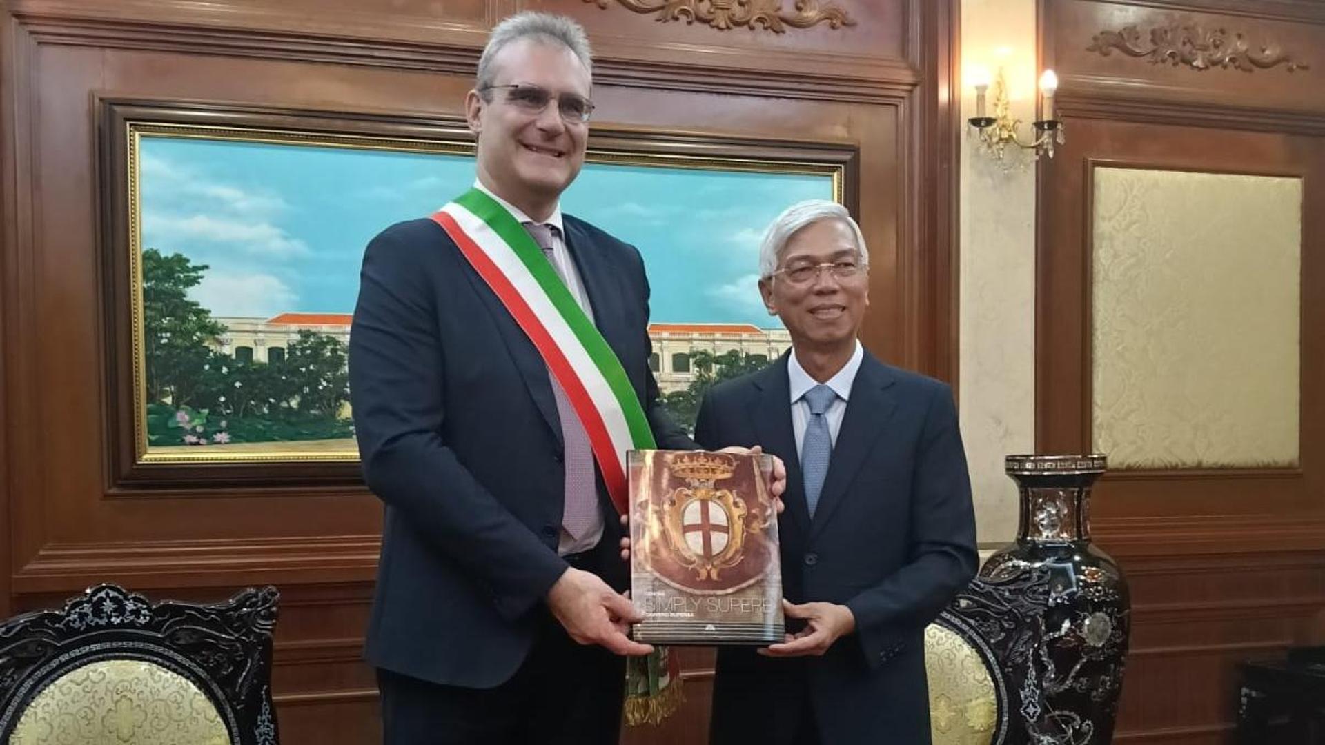 Sindaco facente funzione con rappresentante Vietnam